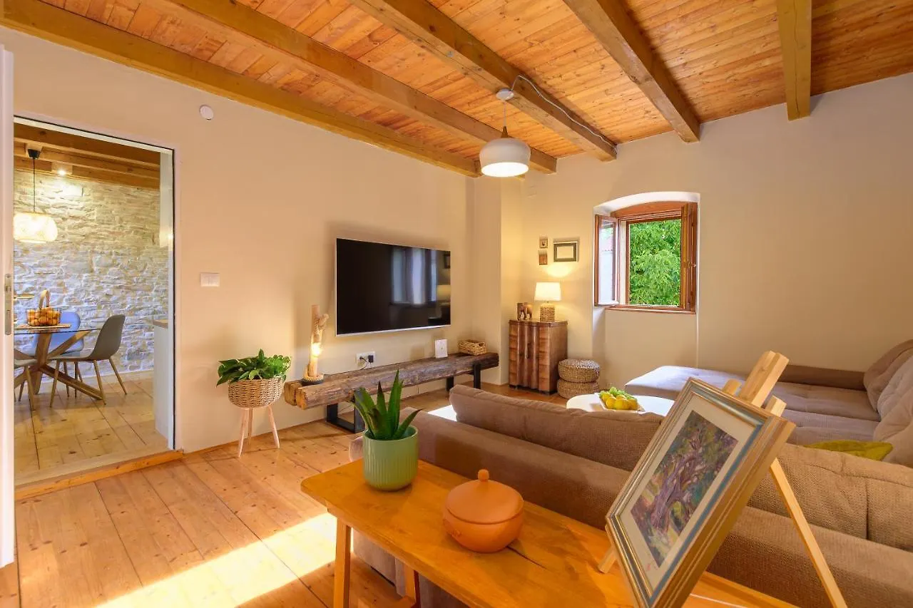 Villa Guest House Eleonora Cabrunici