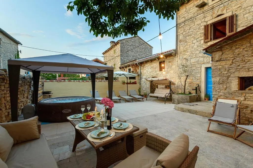Guest House Eleonora Cabrunici Villa